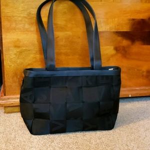 Harvey's the Original Seatbeltbag.